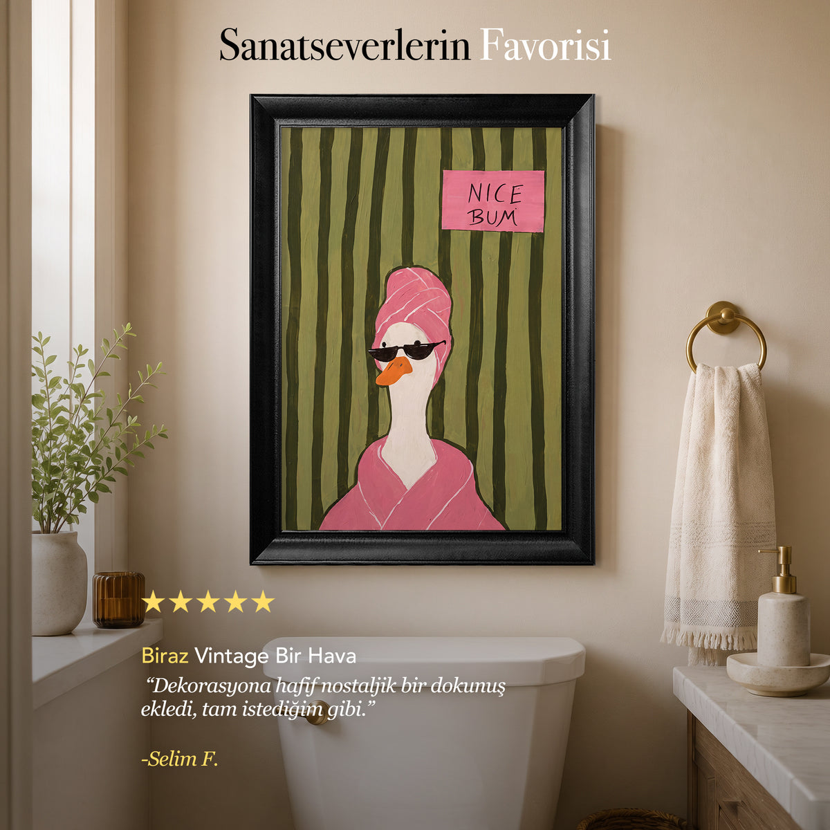 Nice Bum – Pembe Bornozlu Ördek Kanvas Tablo