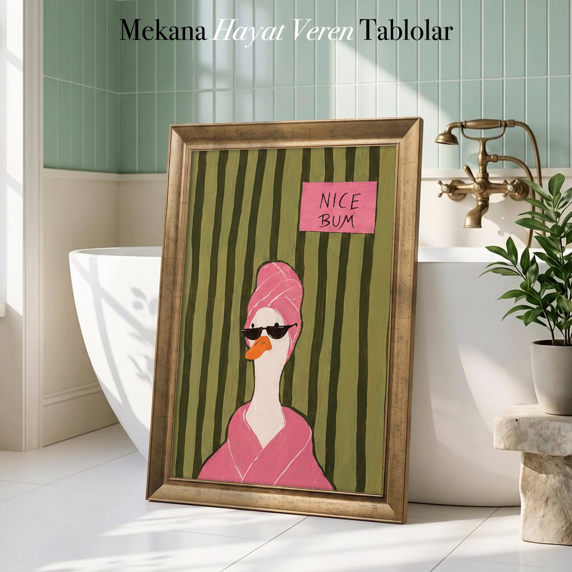 Nice Bum – Pembe Bornozlu Ördek Kanvas Tablo