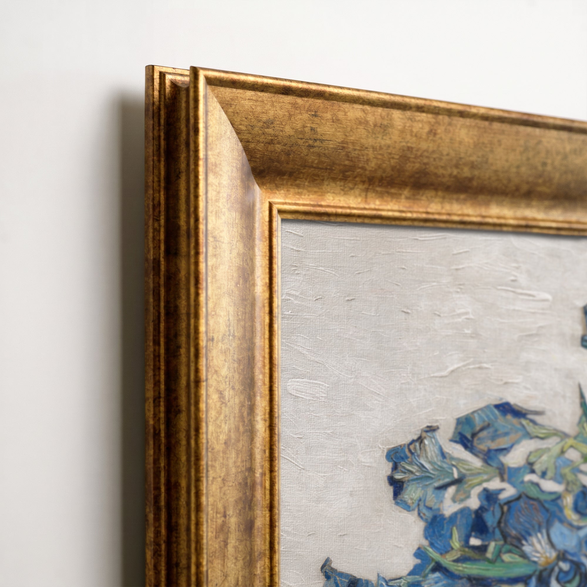 Vazoda Mavi Süsen Çiçekleri Tablosu | Van Gogh Tarzı Klasik Kanvas Duvar Dekoru