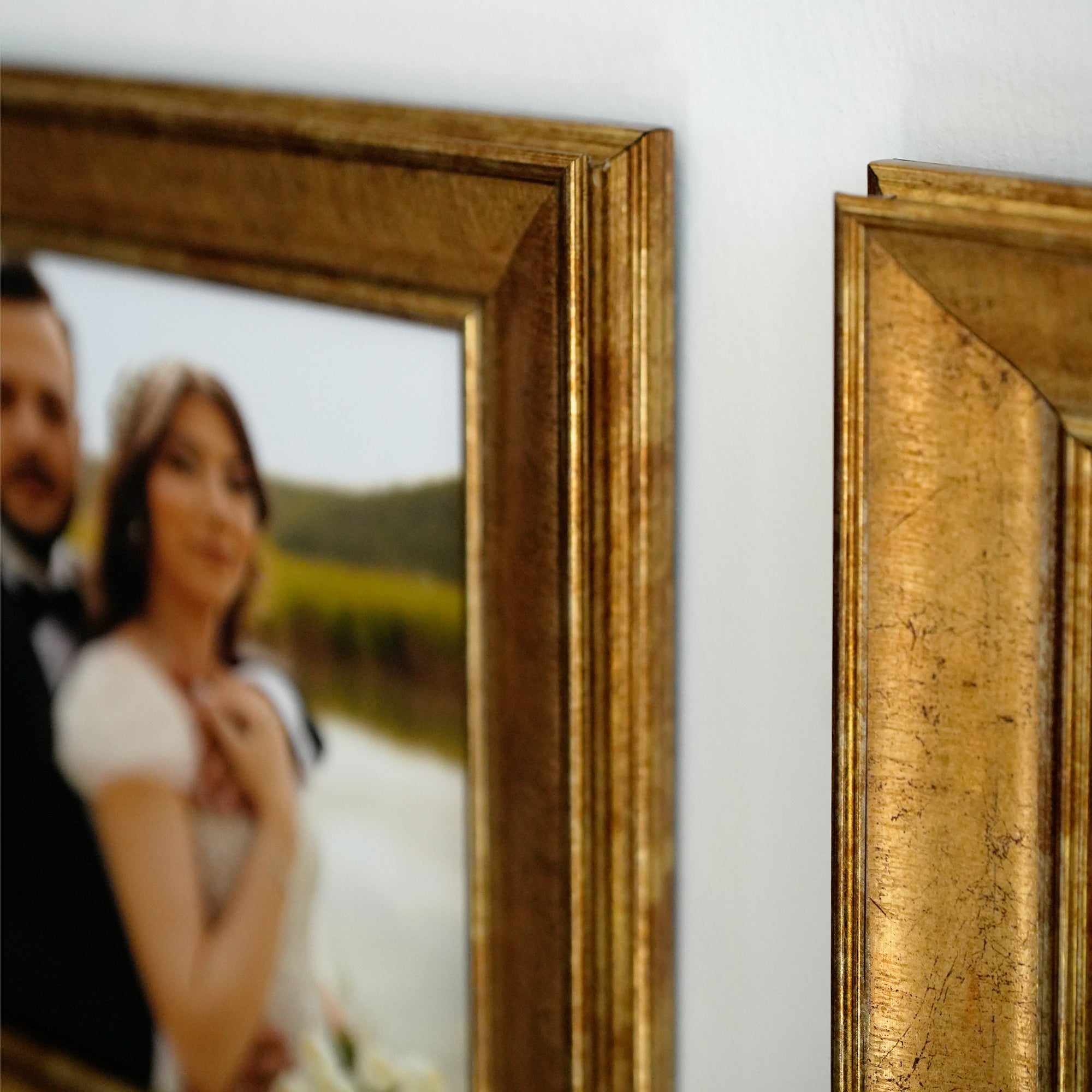 "Güzel Anılar Köşesi" Kişiye Özel Gold Çerçeveli Fotoğraf Kolajı Seti